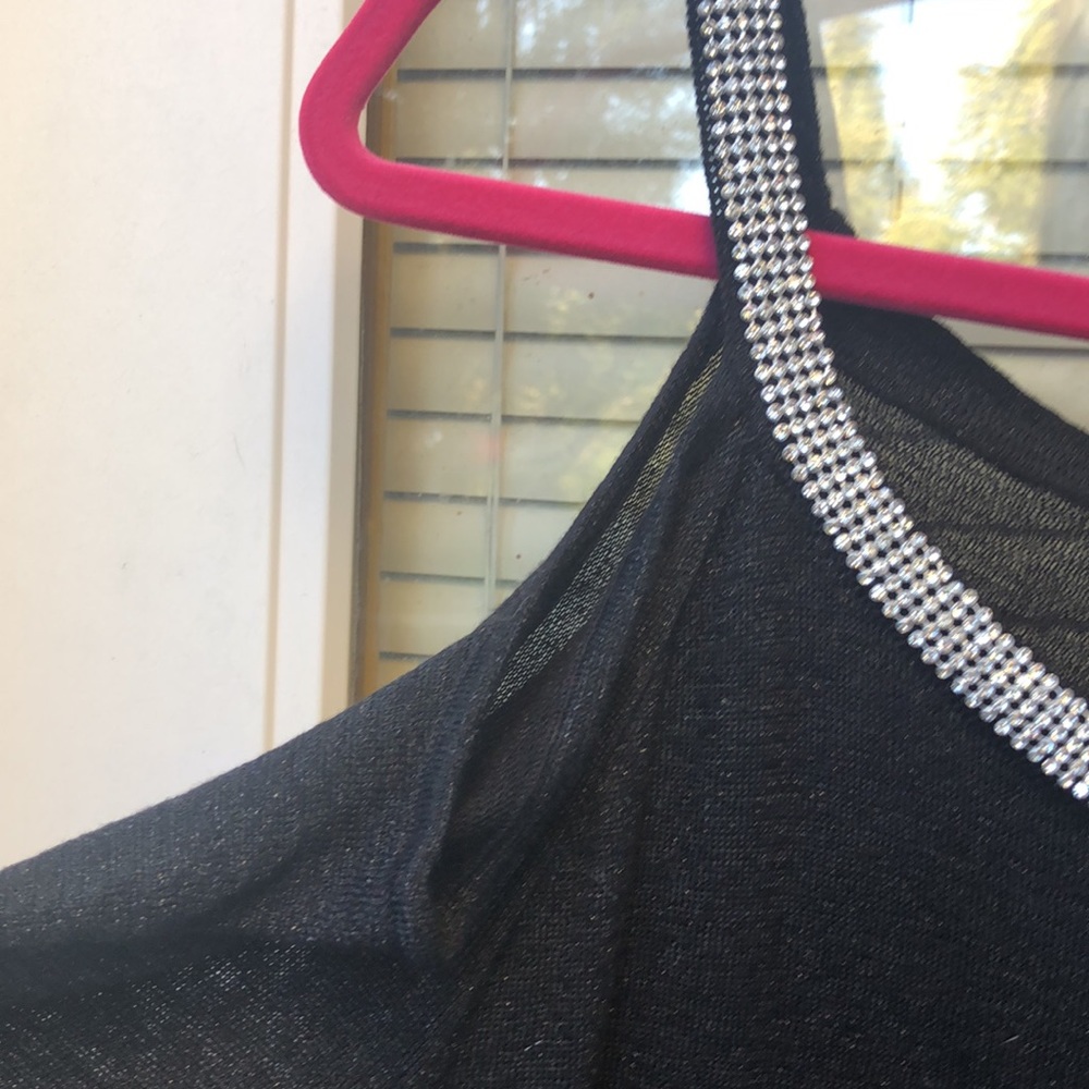 Belldini Women’s lightweight sweater